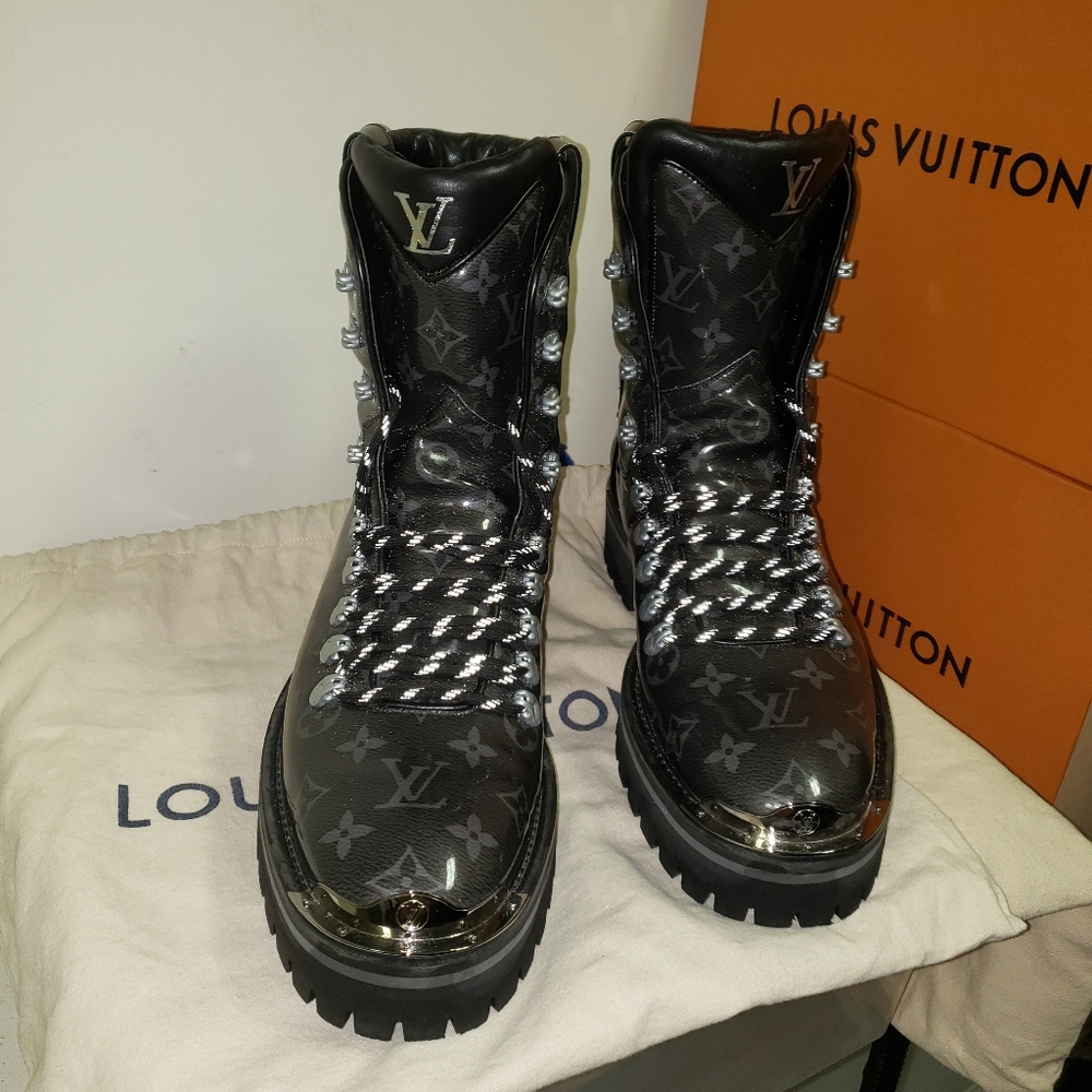 Louis Vuitton Outland Ankle Boots